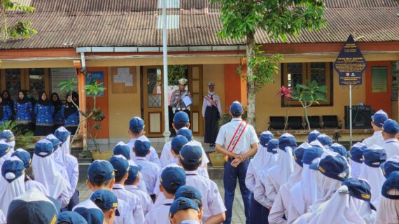 Perwira Polres Wonosobo Jadi Irup di Sekolah, Cegah Aksi Bullying dan Kekerasan
